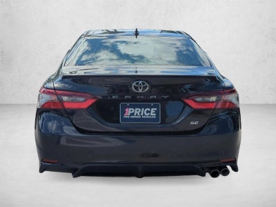 2022 Toyota Camry SE Auto (SE)