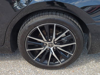 2022 Toyota Camry SE Auto (SE)