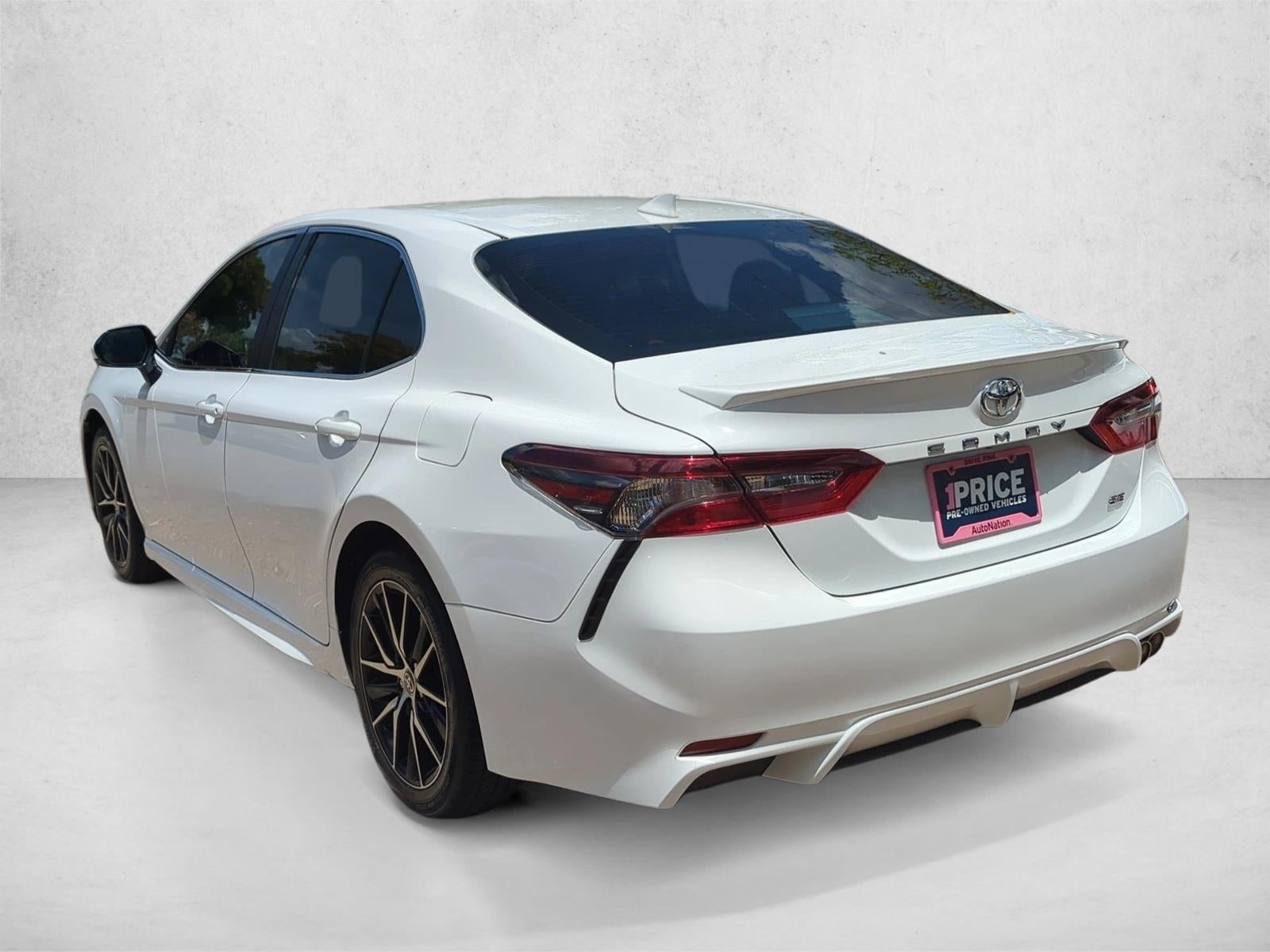 2024 Toyota Camry SE Auto (SE)