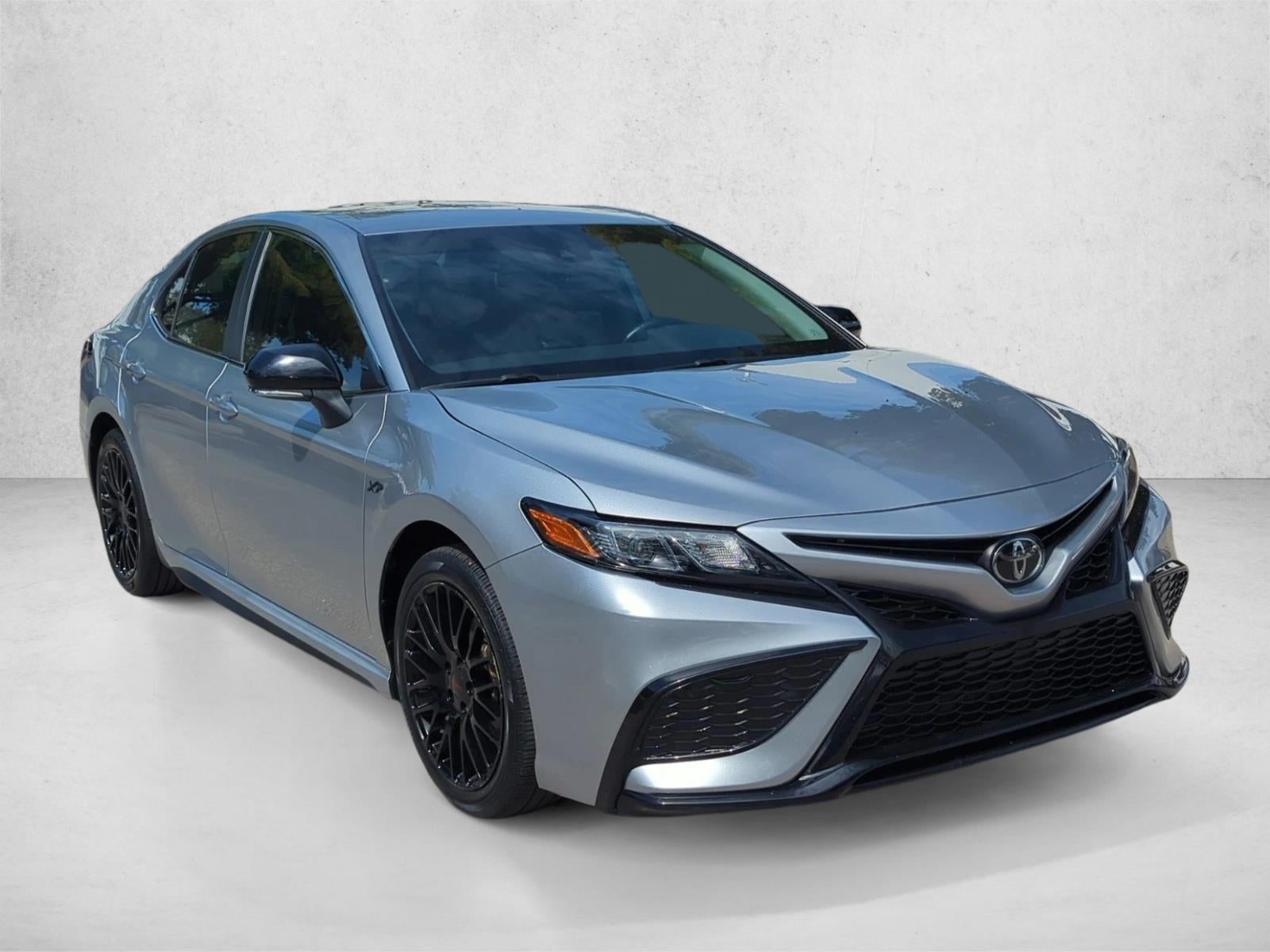 2023 Toyota Camry SE Auto (SE)