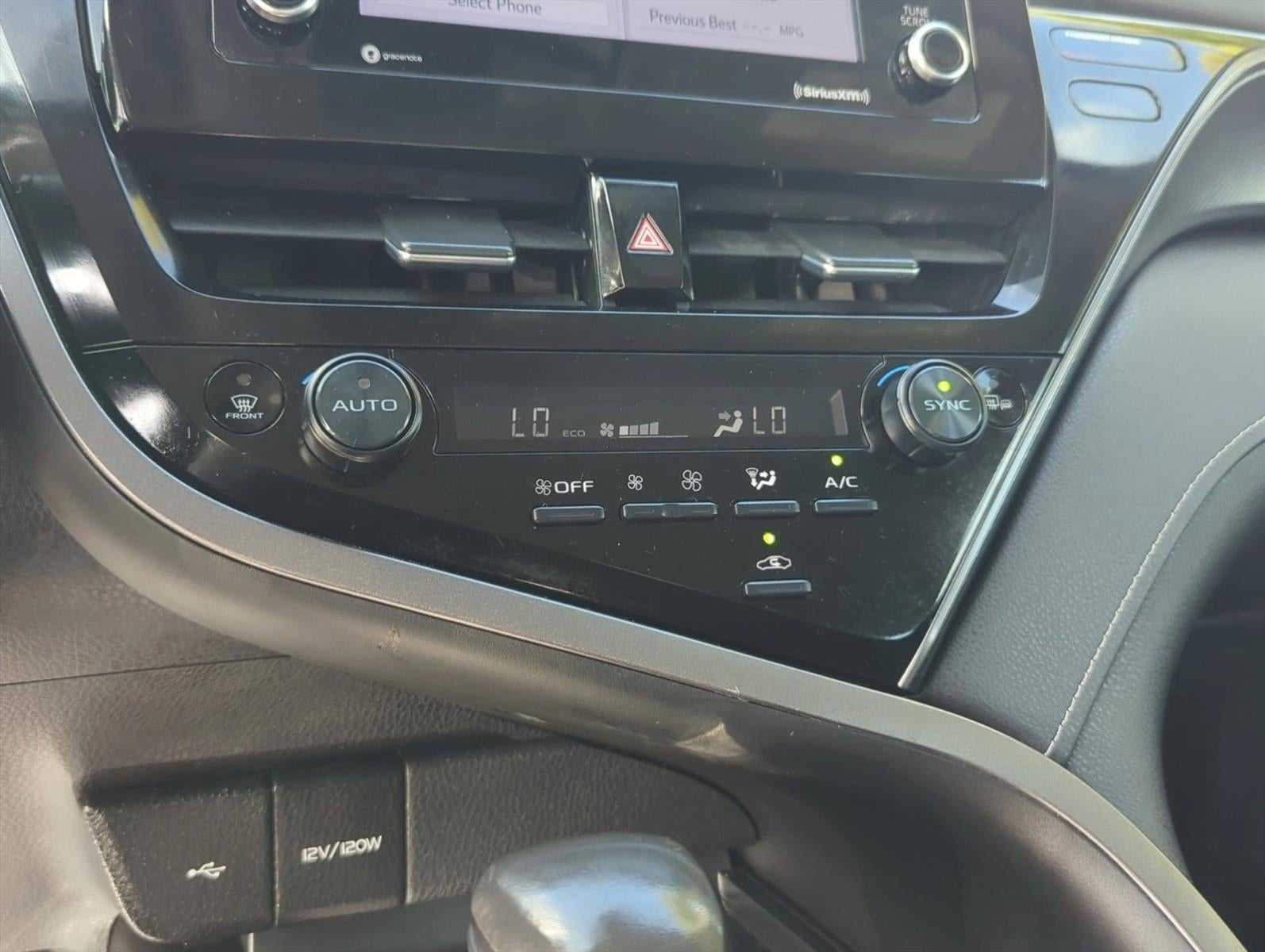 2024 Toyota Camry SE Auto AWD (Natl)
