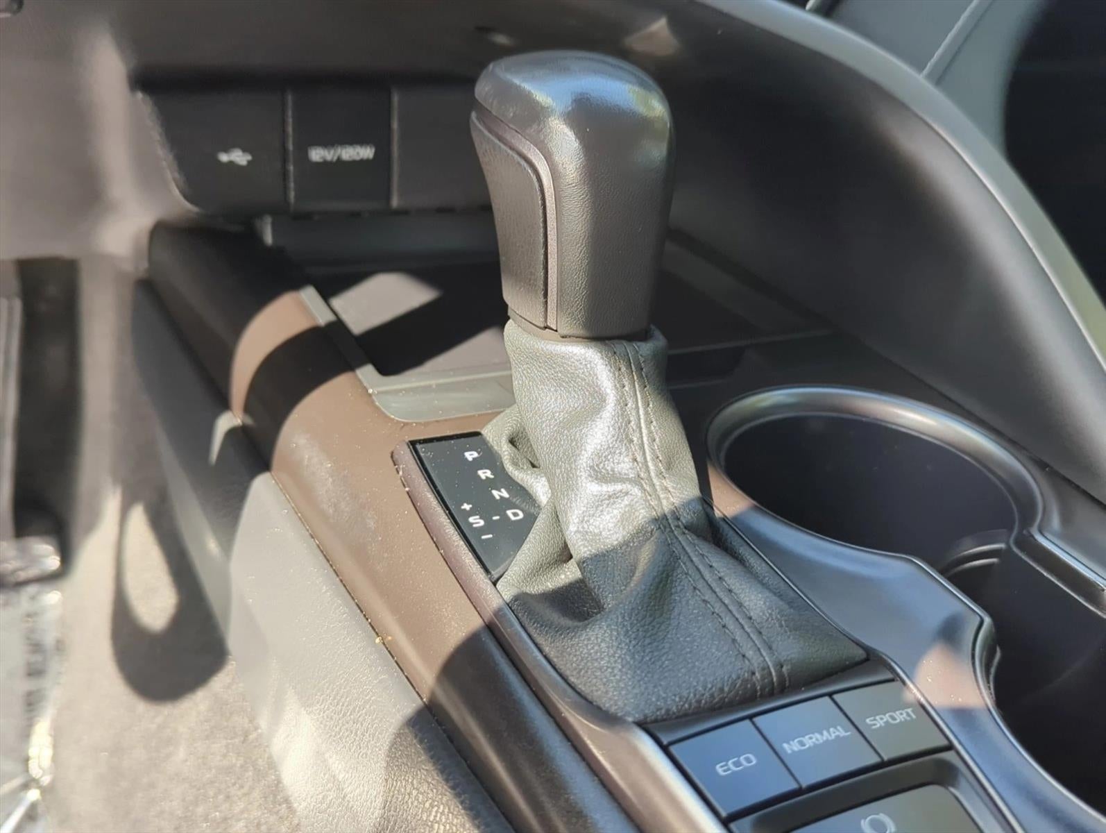 2024 Toyota Camry SE Auto AWD (Natl)