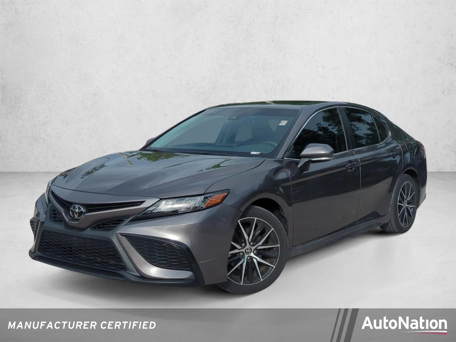 2024 Toyota Camry SE Auto (SE)