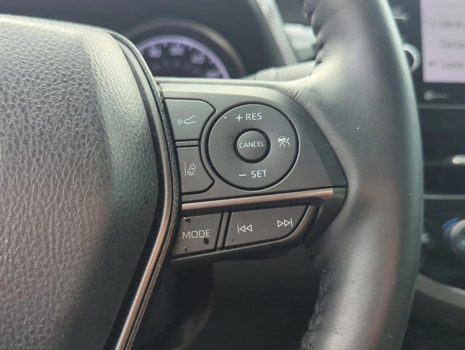 2024 Toyota Camry SE Auto (SE)