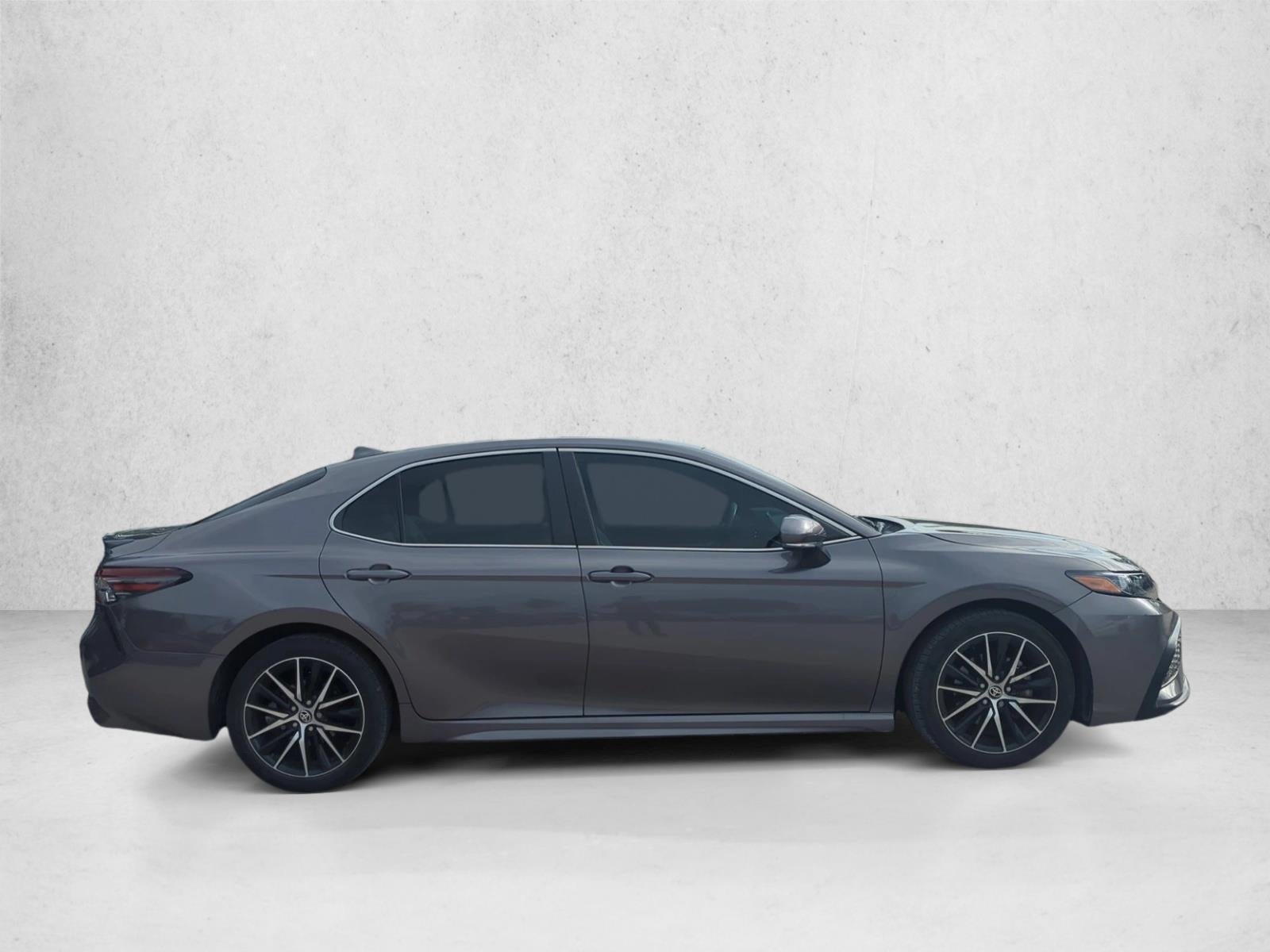 2024 Toyota Camry SE Auto (SE)