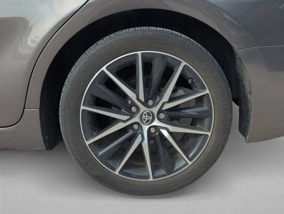 2024 Toyota Camry SE Auto (SE)