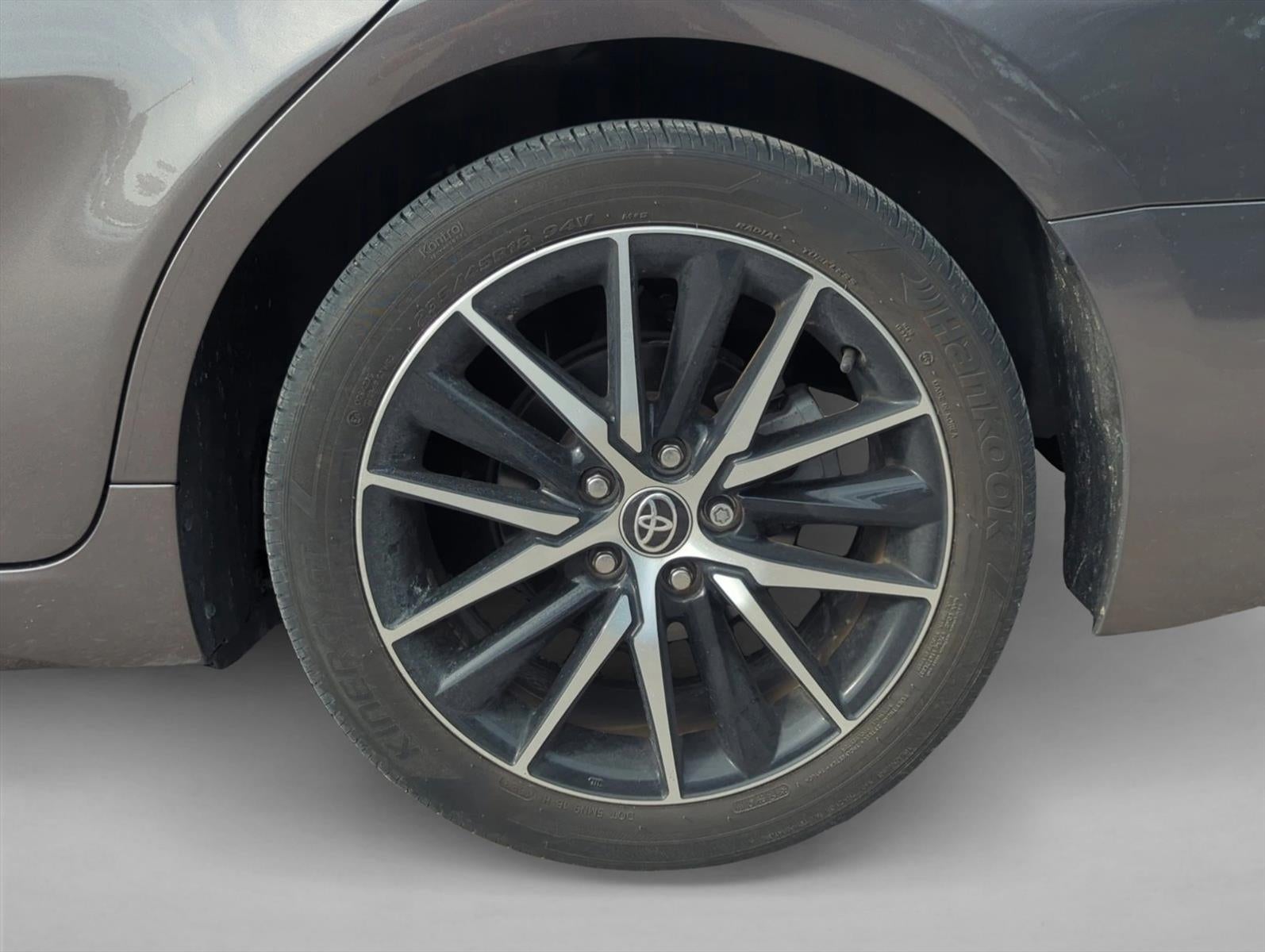 2024 Toyota Camry SE Auto (SE)