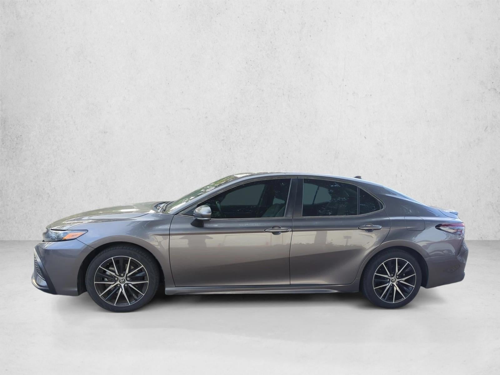 2022 Toyota Camry Hybrid SE CVT (Natl)