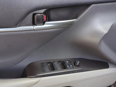 2022 Toyota Camry Hybrid SE CVT (Natl)