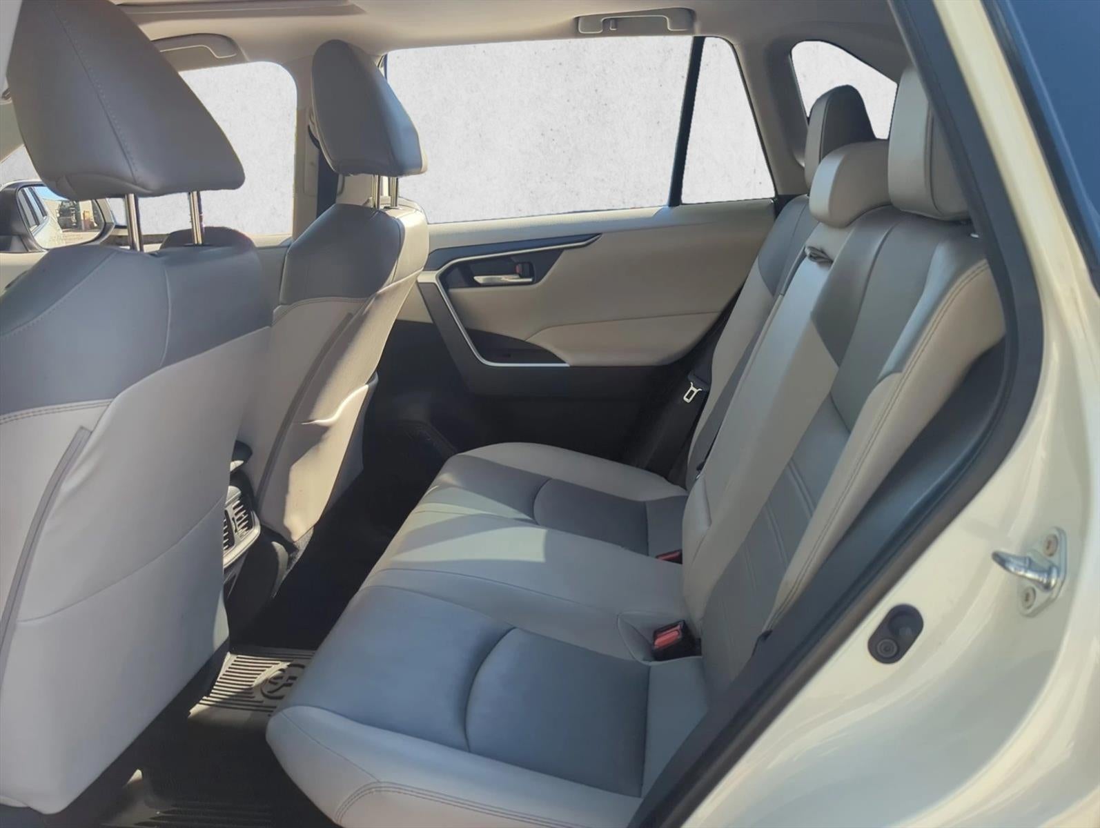 2021 Toyota RAV4 Hybrid XLE Premium AWD (Natl)