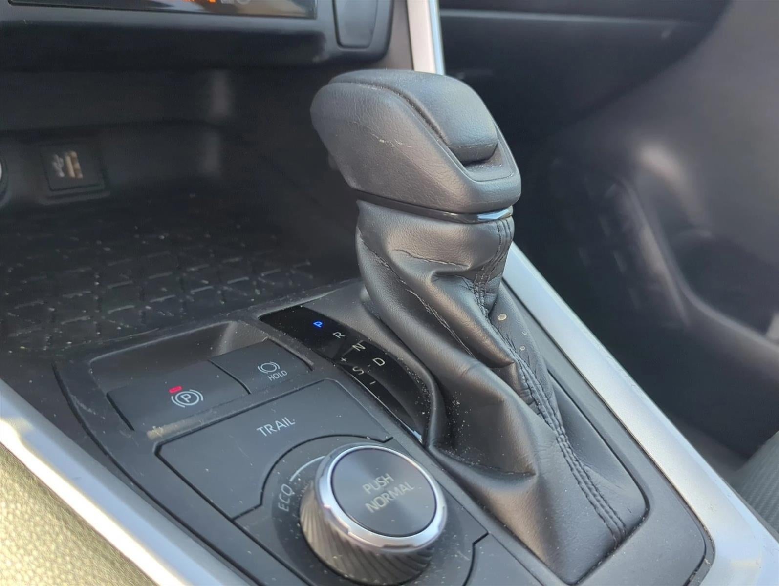 2023 Toyota RAV4 Hybrid LE AWD (Natl)