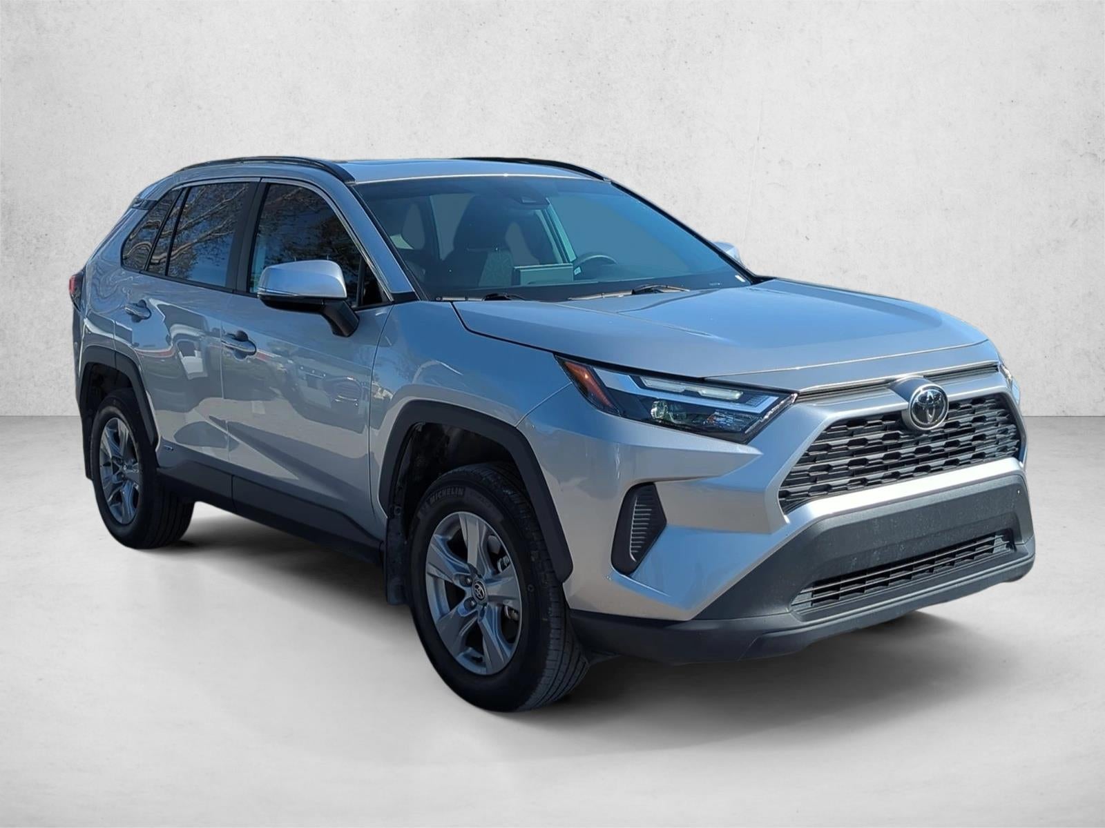 2025 Toyota RAV4 Hybrid XLE AWD (Natl)