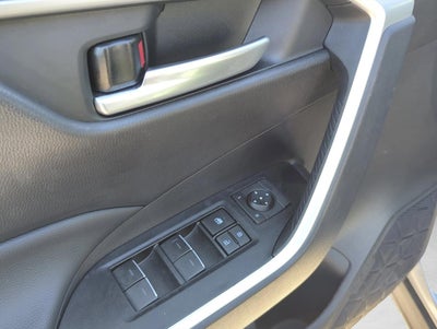 2025 Toyota RAV4 Hybrid XLE AWD (Natl)