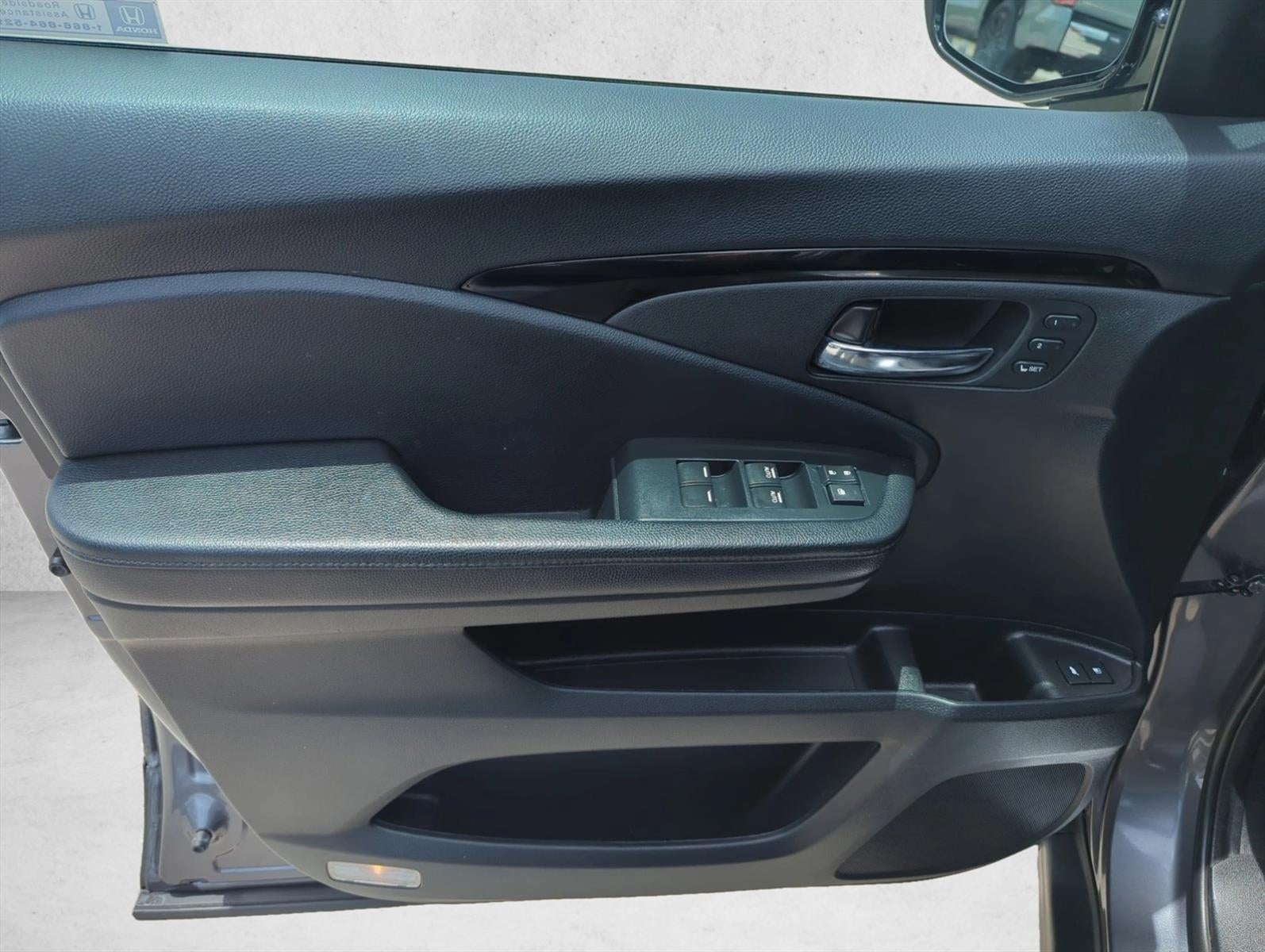 2022 Honda Pilot Touring 7-Passenger 2WD