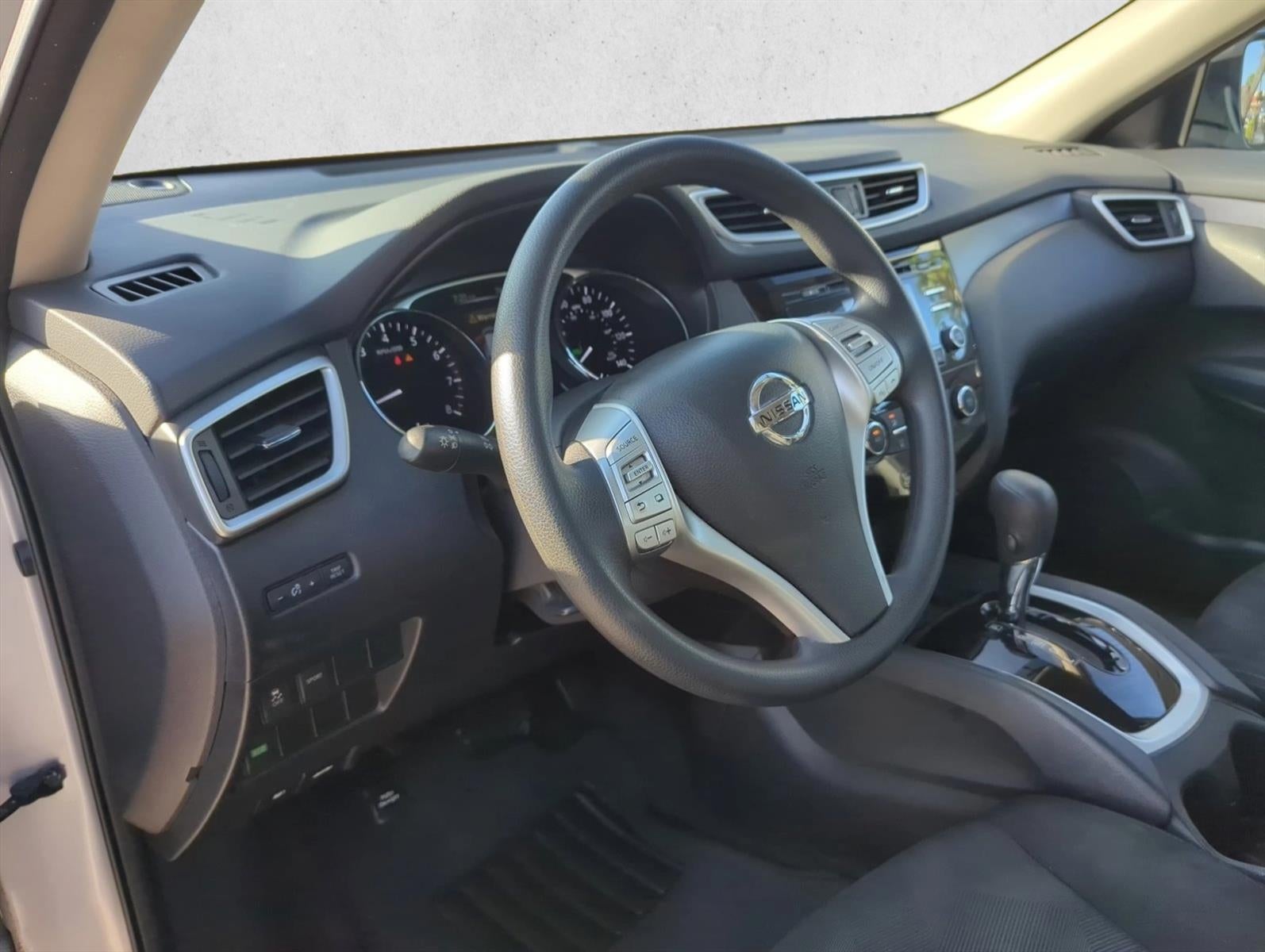 2016 Nissan Rogue FWD 4dr S