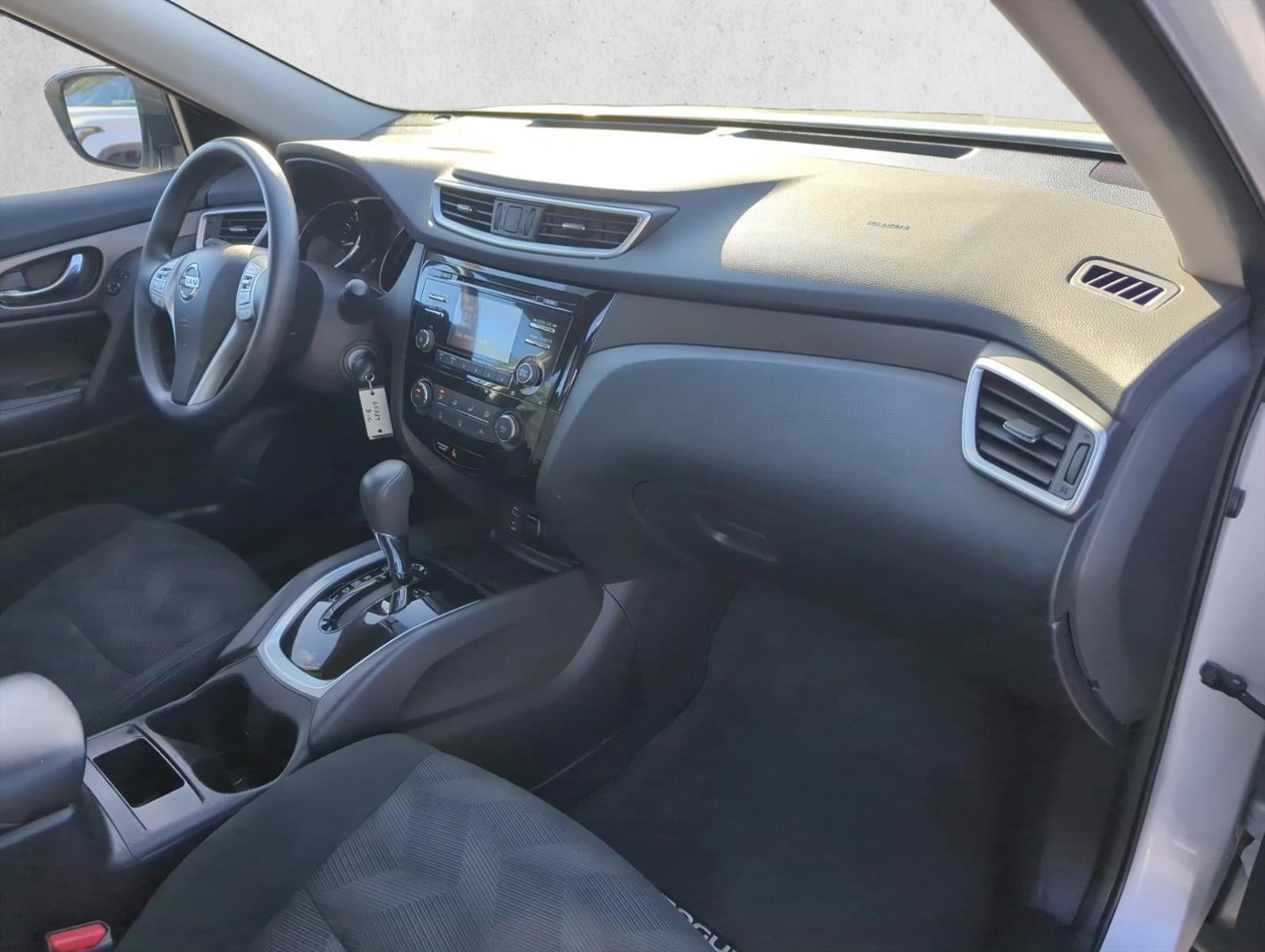 2016 Nissan Rogue FWD 4dr S