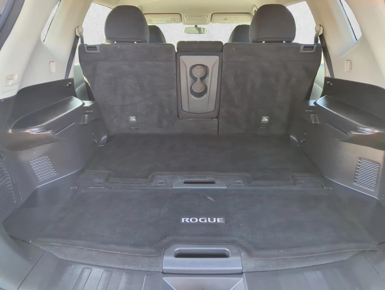 2016 Nissan Rogue FWD 4dr S