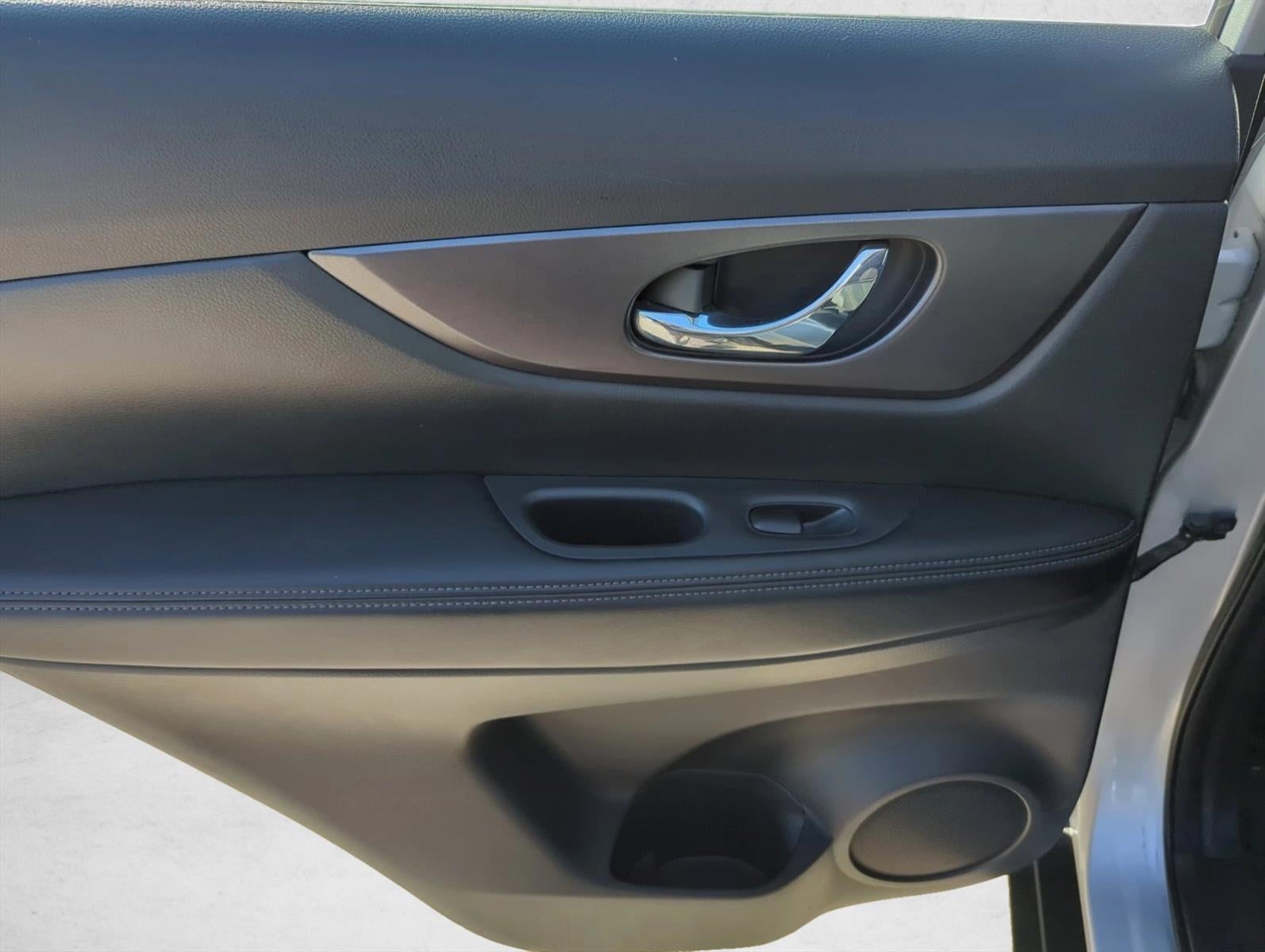 2016 Nissan Rogue FWD 4dr S