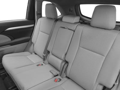 2017 Toyota Highlander LE V6 AWD (Natl)