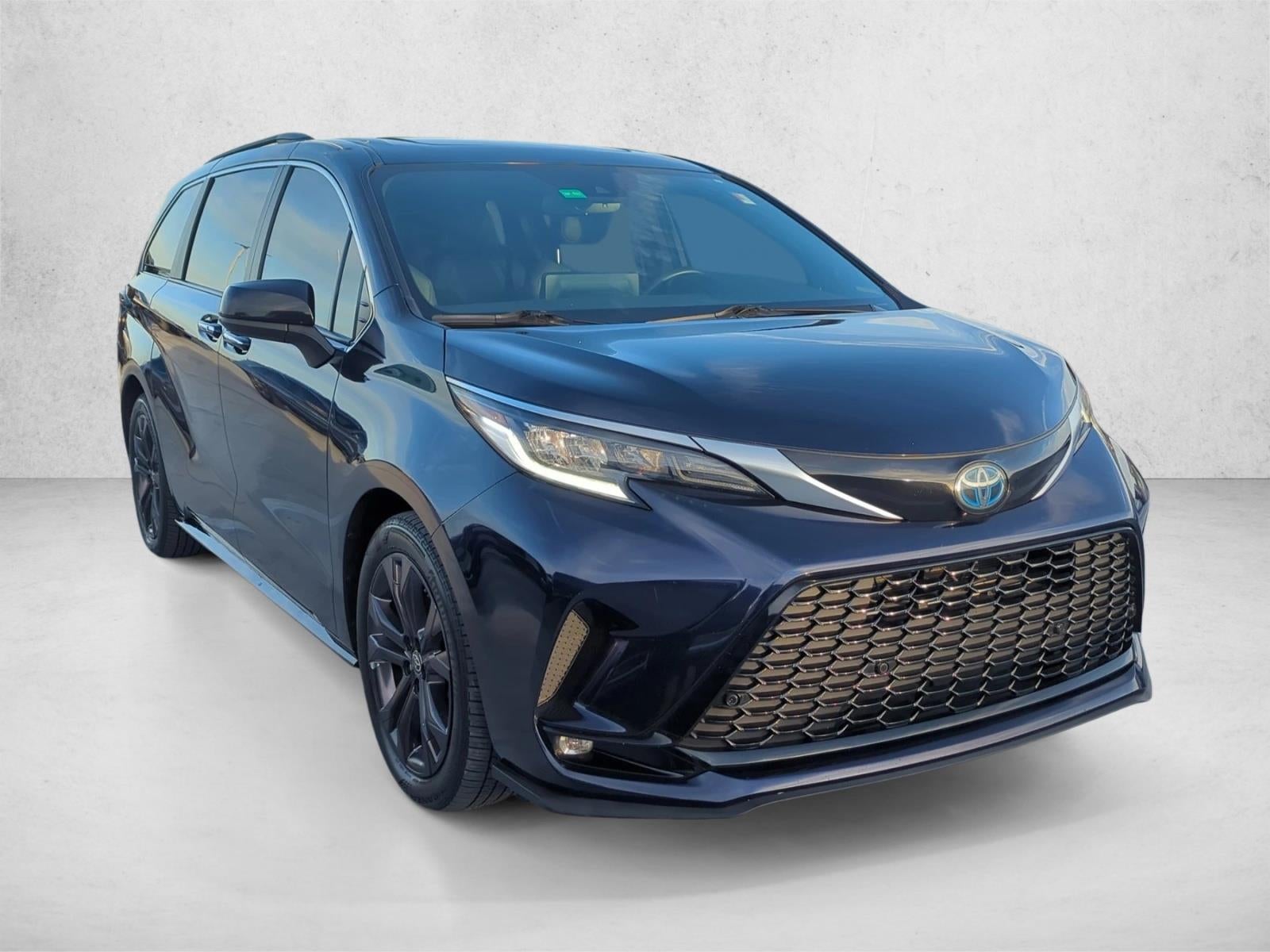 2023 Toyota Sienna XSE FWD 7-Passenger (Natl)