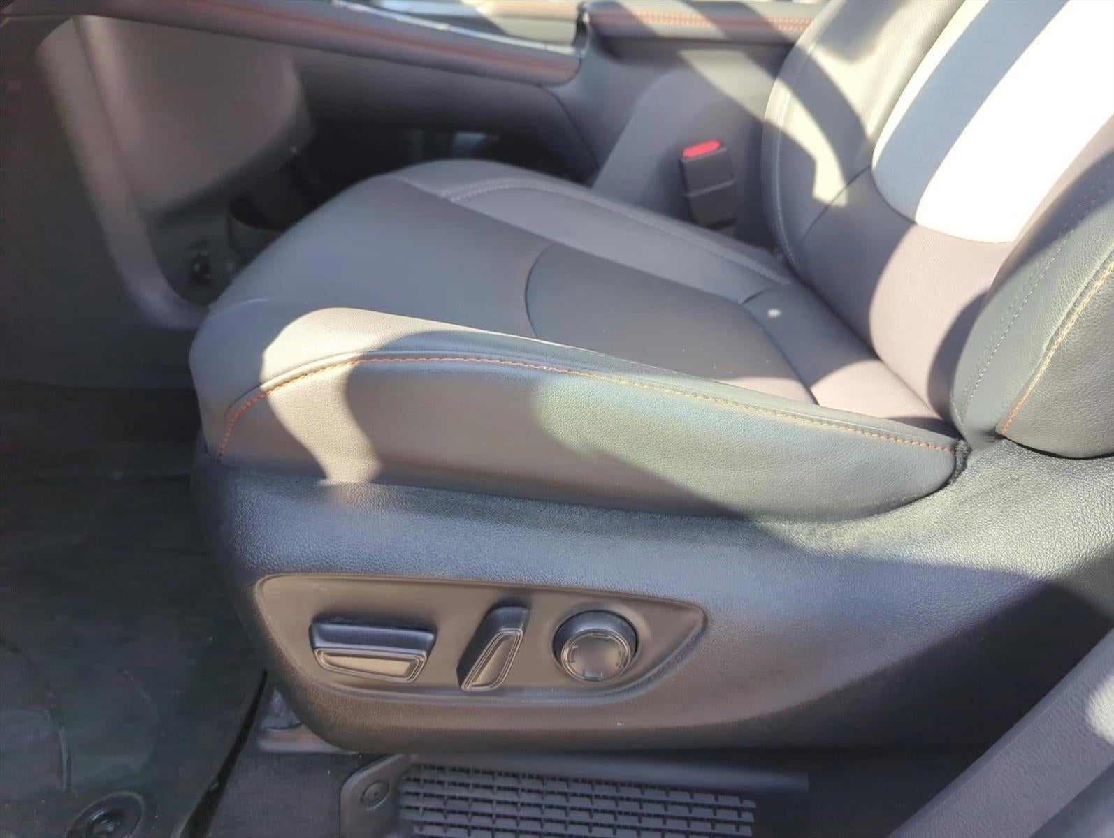 2024 Toyota Sienna XSE AWD 7-Passenger (Natl)