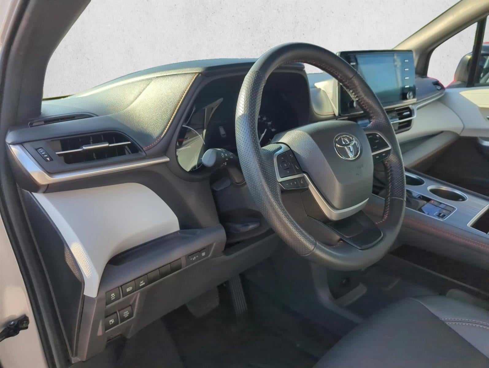 2024 Toyota Sienna XSE AWD 7-Passenger (Natl)