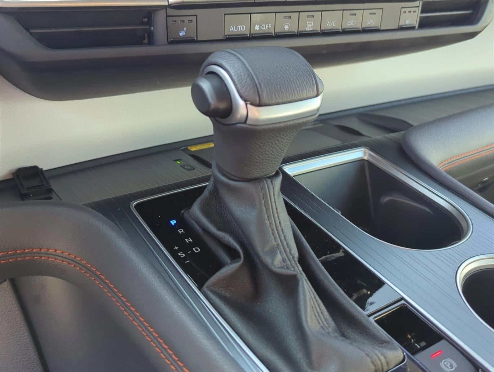 2024 Toyota Sienna XSE AWD 7-Passenger (Natl)