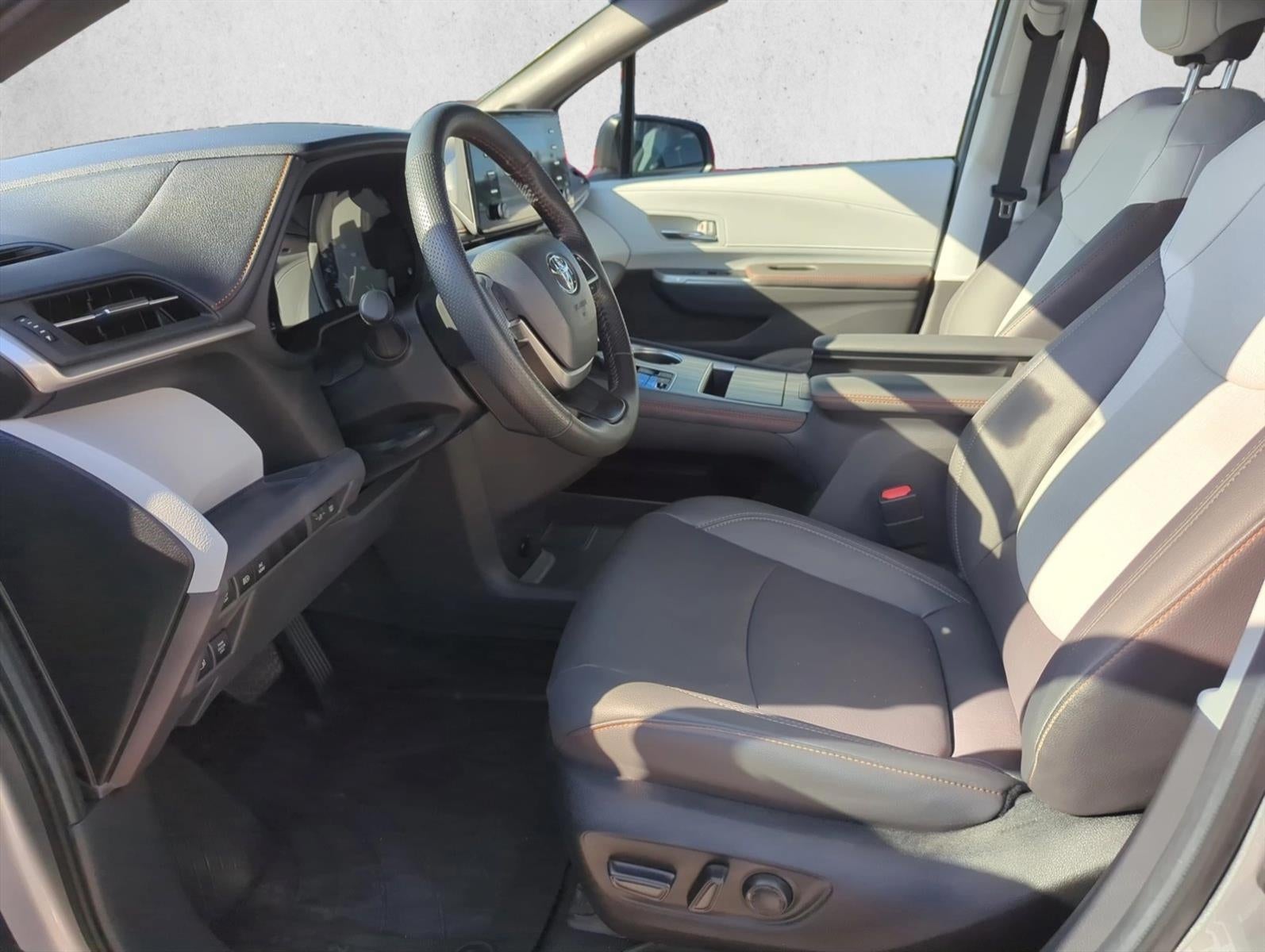 2024 Toyota Sienna XSE AWD 7-Passenger (Natl)