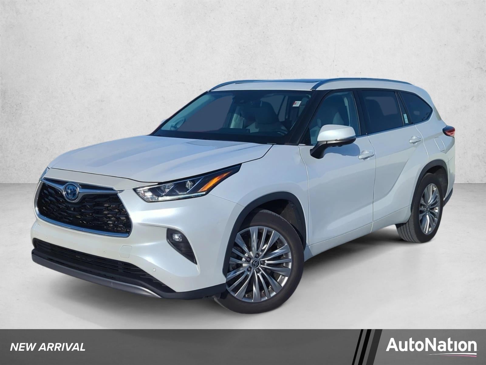 2023 Toyota Highlander Hybrid Platinum FWD (Natl)