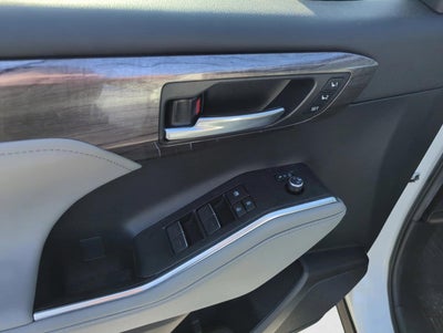 2023 Toyota Highlander Hybrid Platinum FWD (Natl)