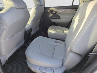 2023 Toyota Highlander Hybrid Platinum FWD (Natl)