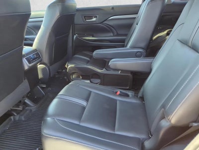 2018 Toyota Highlander SE V6 AWD (Natl)