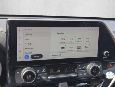 2023 Toyota Highlander XLE FWD (Natl)