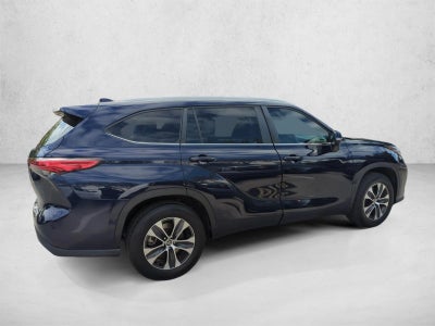 2023 Toyota Highlander XLE FWD (Natl)