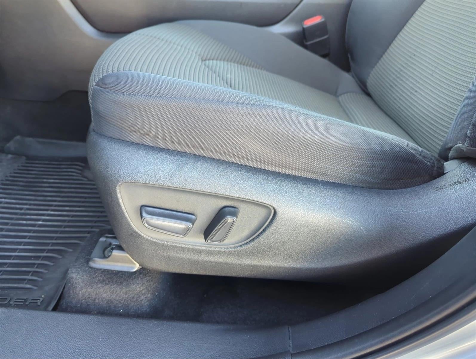 2023 Toyota Highlander LE FWD (GS)