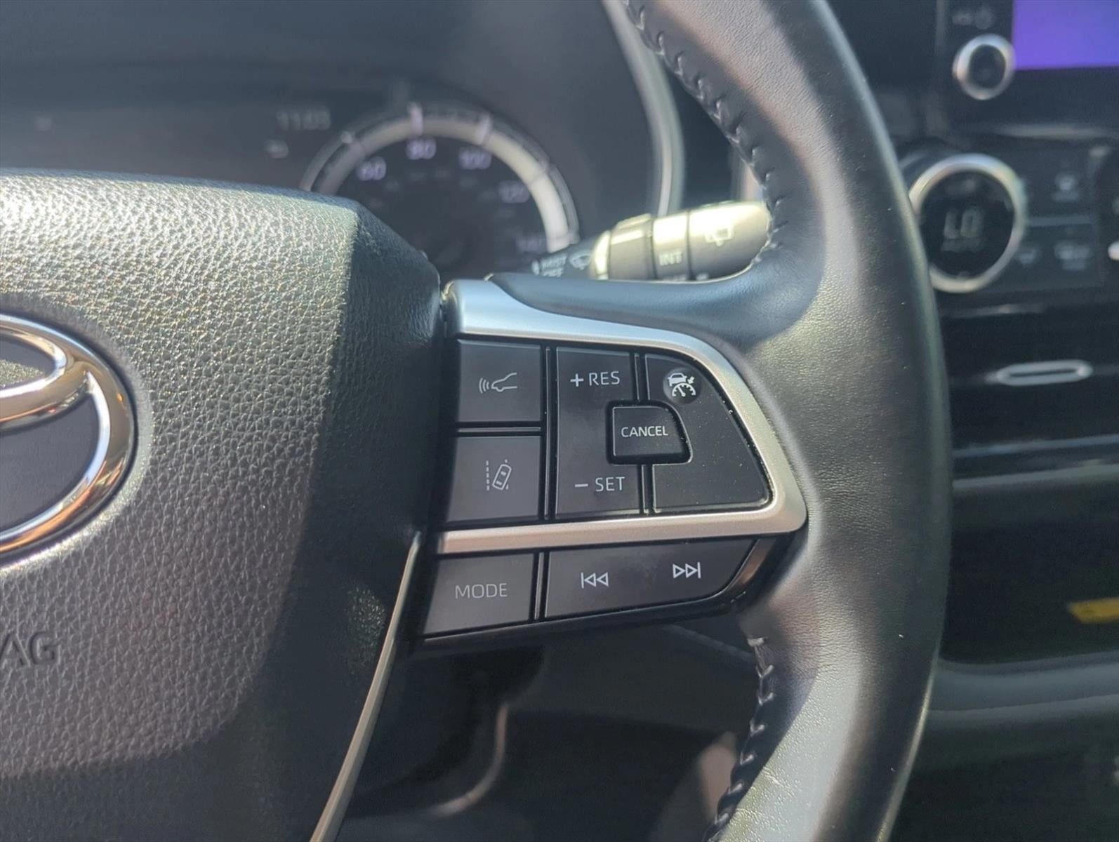 2023 Toyota Highlander XLE FWD (Natl)