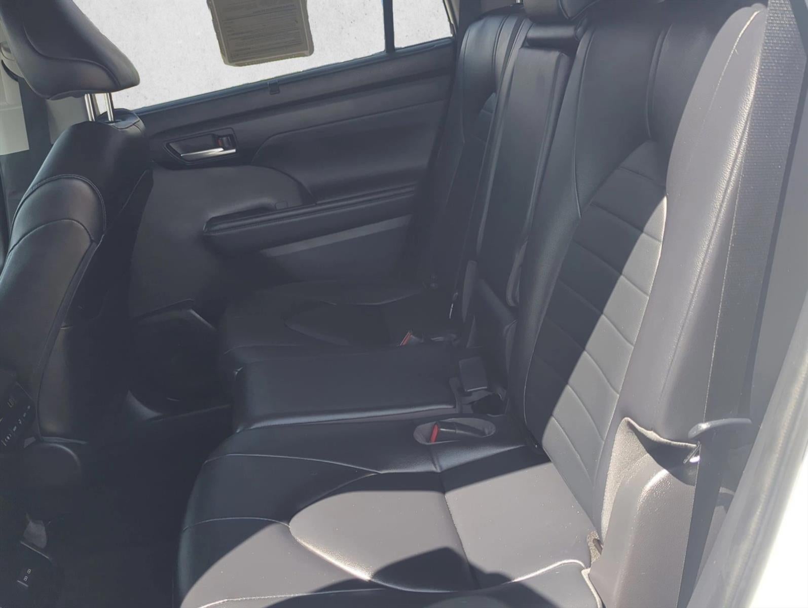 2023 Toyota Highlander XLE FWD (Natl)