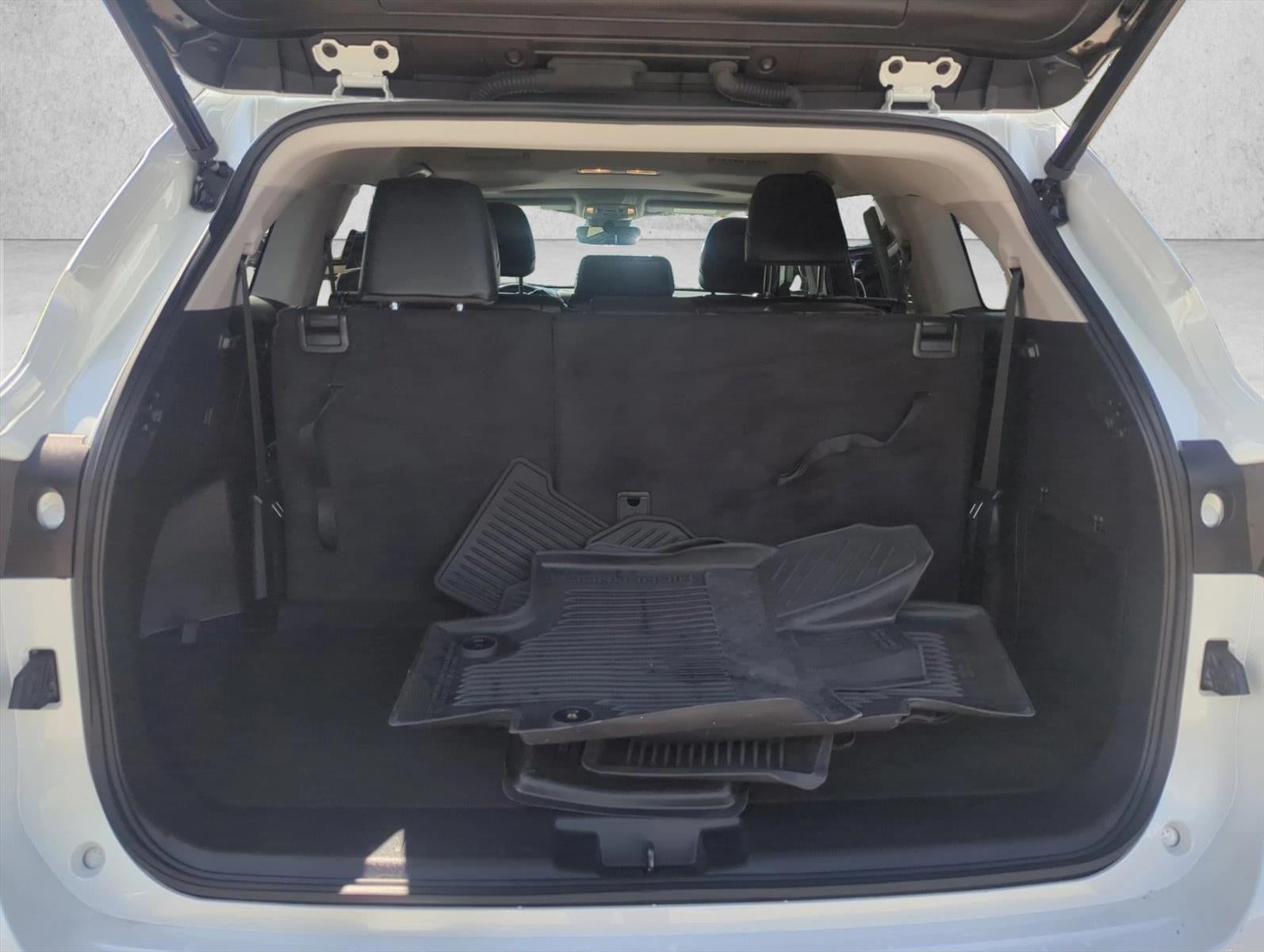 2023 Toyota Highlander XLE FWD (Natl)