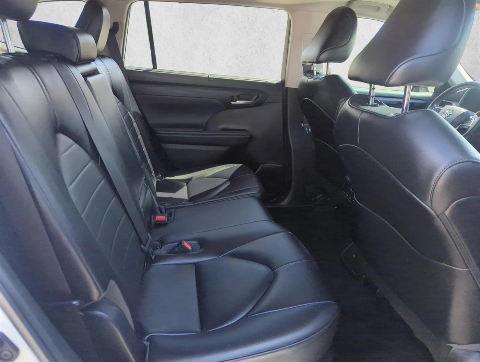 2023 Toyota Highlander XLE FWD (Natl)