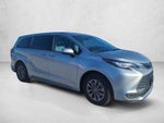 2021 Toyota Sienna LE FWD 8-Passenger (Natl)