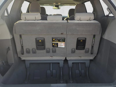 2020 Toyota Sienna LE FWD 8-Passenger (Natl)