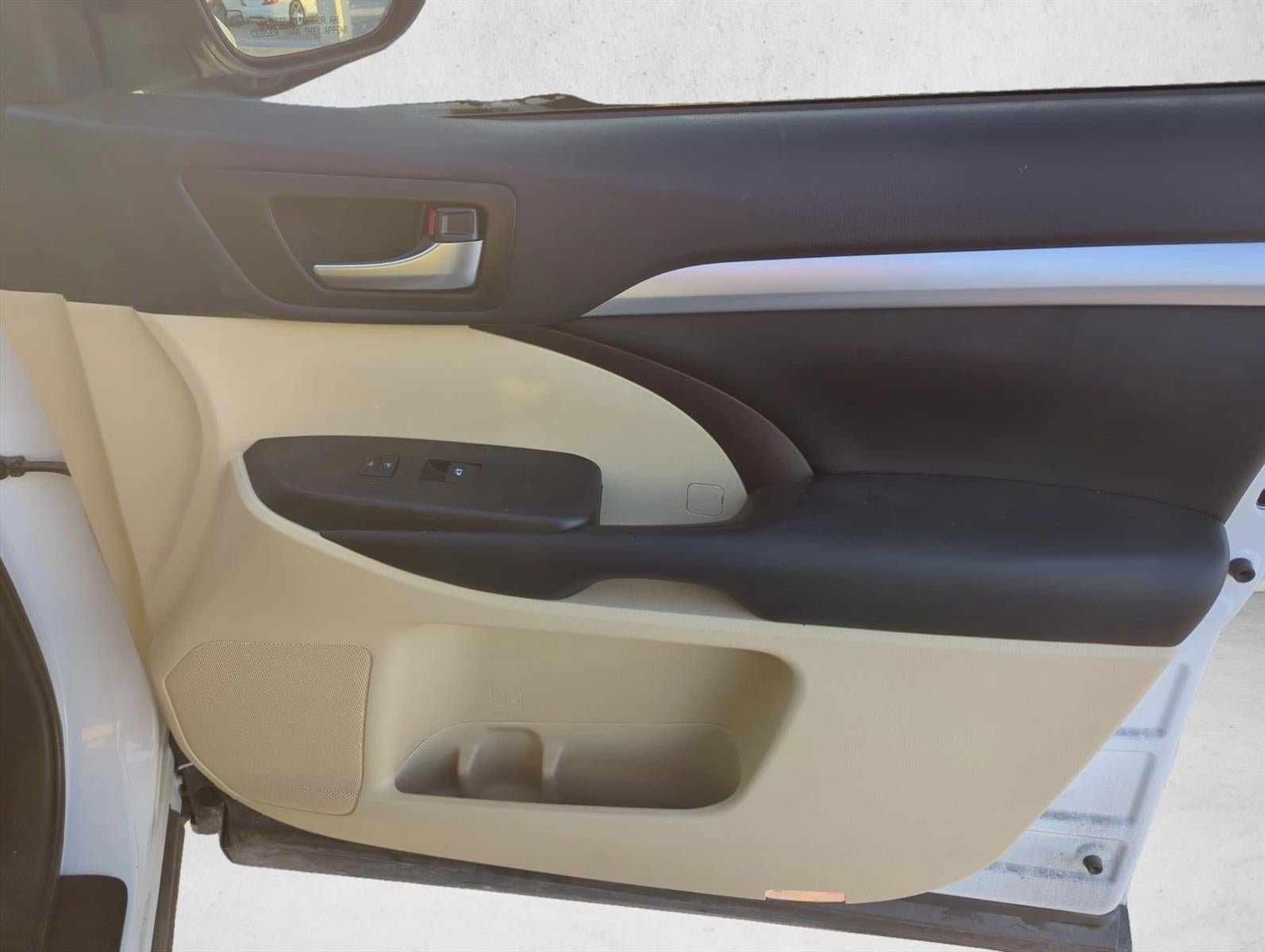 2019 Toyota Highlander XLE V6 FWD (Natl)