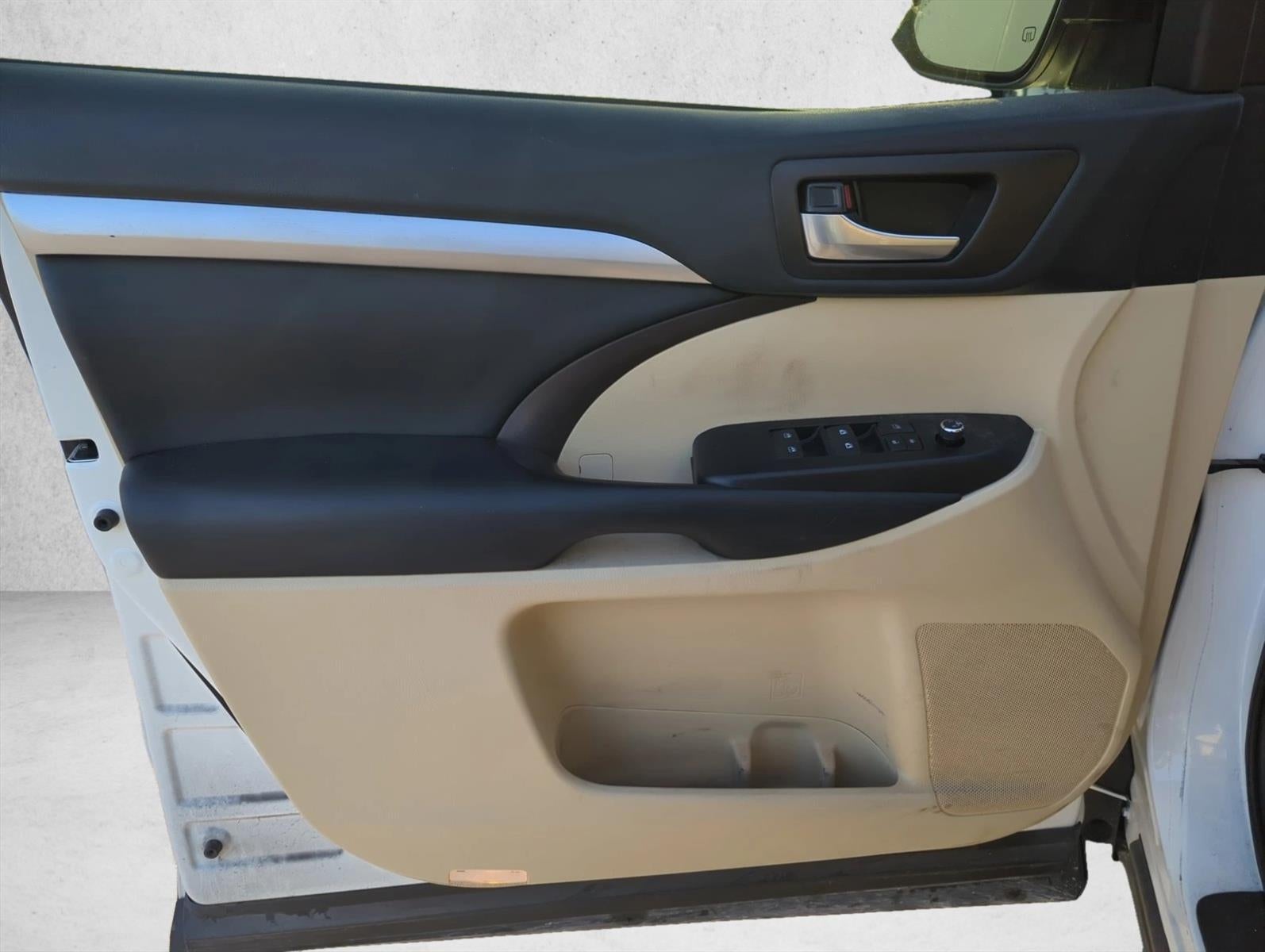 2019 Toyota Highlander XLE V6 FWD (Natl)