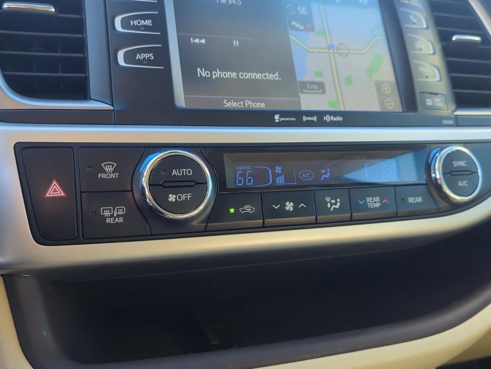 2019 Toyota Highlander XLE V6 FWD (Natl)
