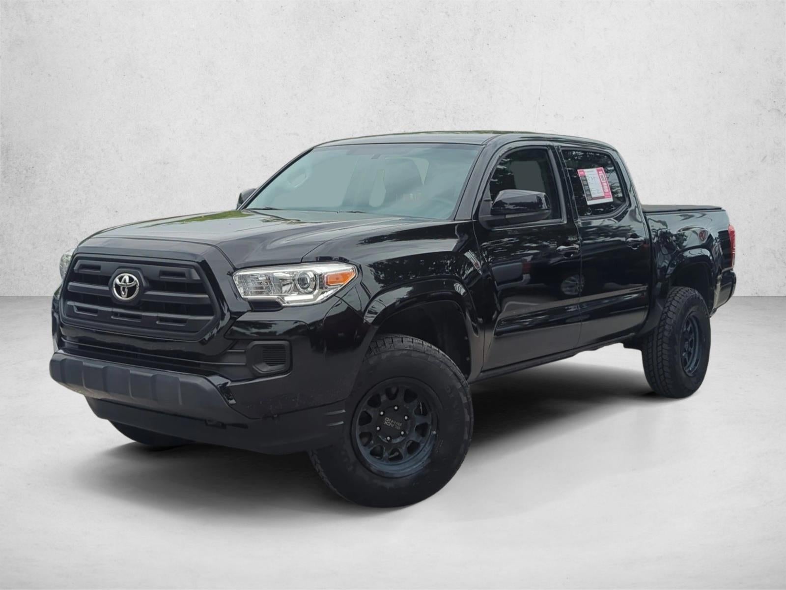 2017 Toyota Tacoma SR Double Cab 5' Bed I4 4x2 AT (GS)
