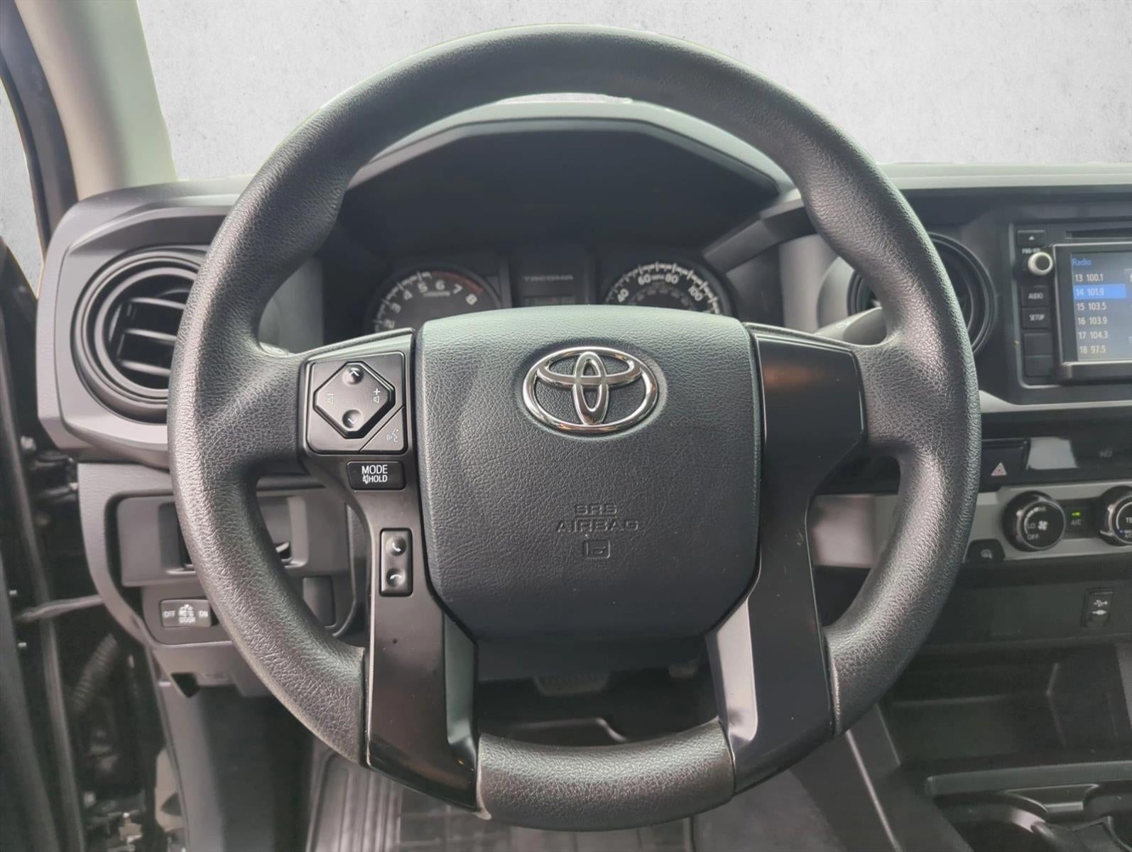 2017 Toyota Tacoma SR Double Cab 5' Bed I4 4x2 AT (GS)