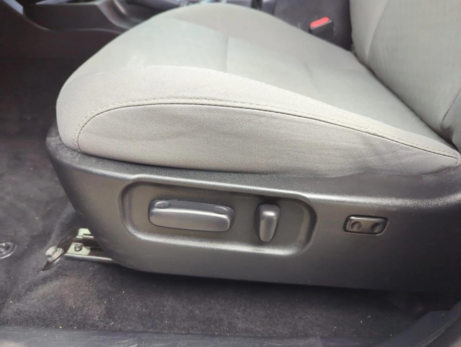 2021 Toyota Tacoma 2WD 2WD SR5 Double Cab 5' Bed V6 AT (GS)