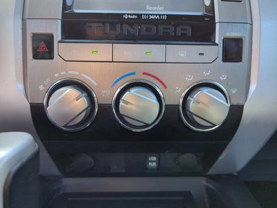 2016 Toyota Tundra 2WD Truck 2WD CrewMax Short Bed 5.7L FFV SR5 (SE)