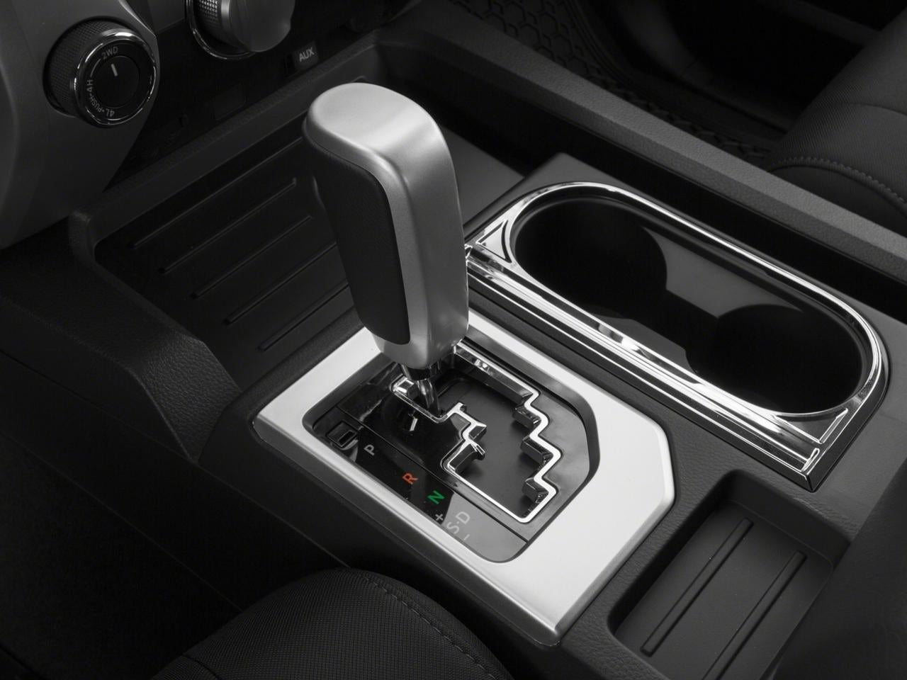 2016 Toyota Tundra 2WD Truck 2WD CrewMax Short Bed 5.7L FFV SR5 (SE)