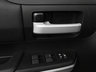 2016 Toyota Tundra 2WD Truck 2WD CrewMax Short Bed 5.7L FFV SR5 (SE)